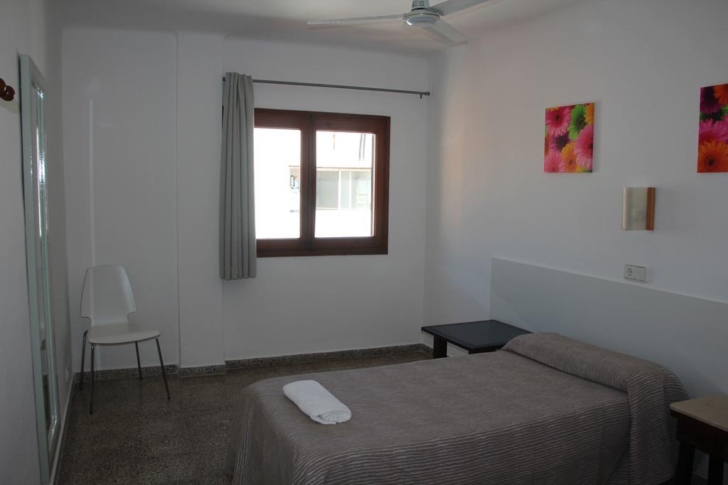 Hostal Las Nieves Cidade de Ibiza Exterior foto