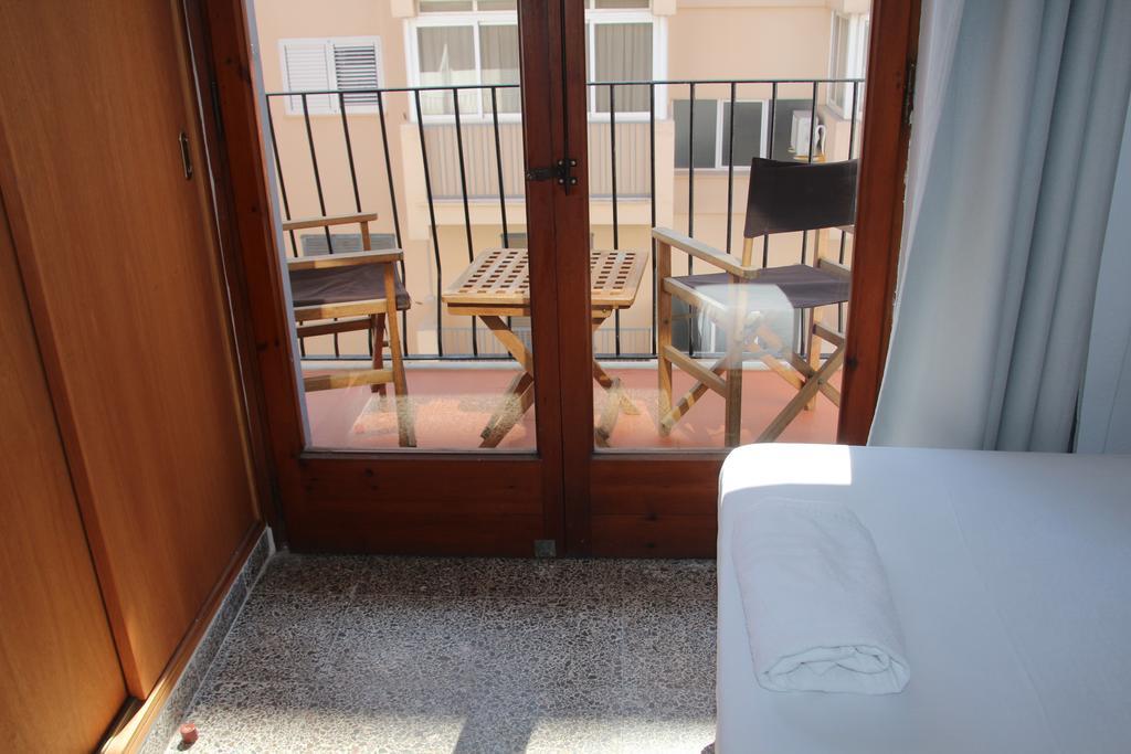 Hostal Las Nieves Cidade de Ibiza Exterior foto