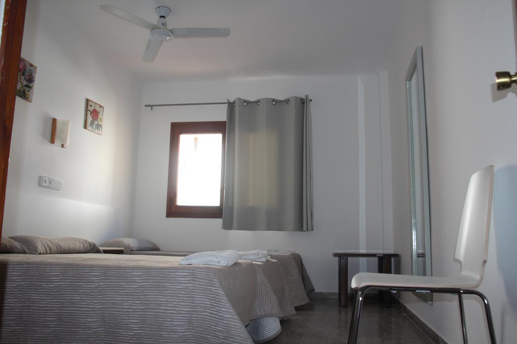 Hostal Las Nieves Cidade de Ibiza Exterior foto