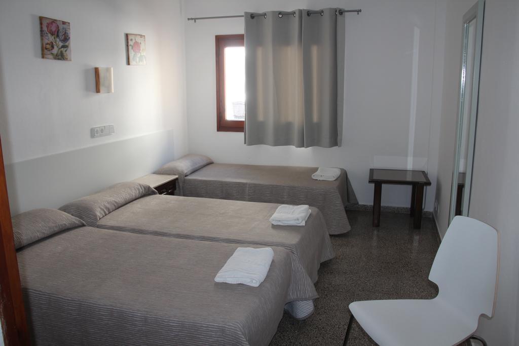 Hostal Las Nieves Cidade de Ibiza Exterior foto