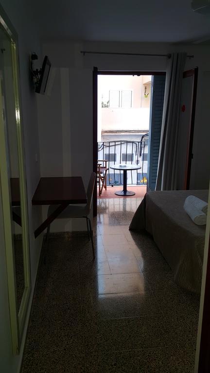 Hostal Las Nieves Cidade de Ibiza Exterior foto